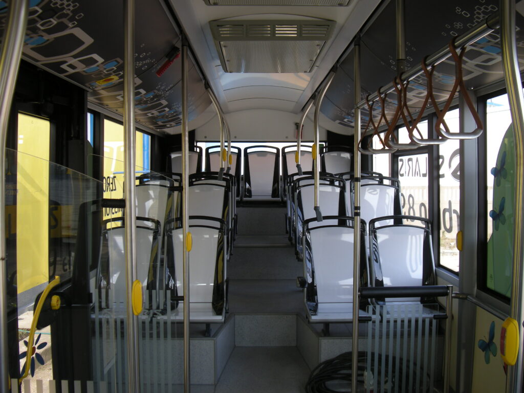 Wnętrze autobusu Solaris Urbino 8,9 Electric