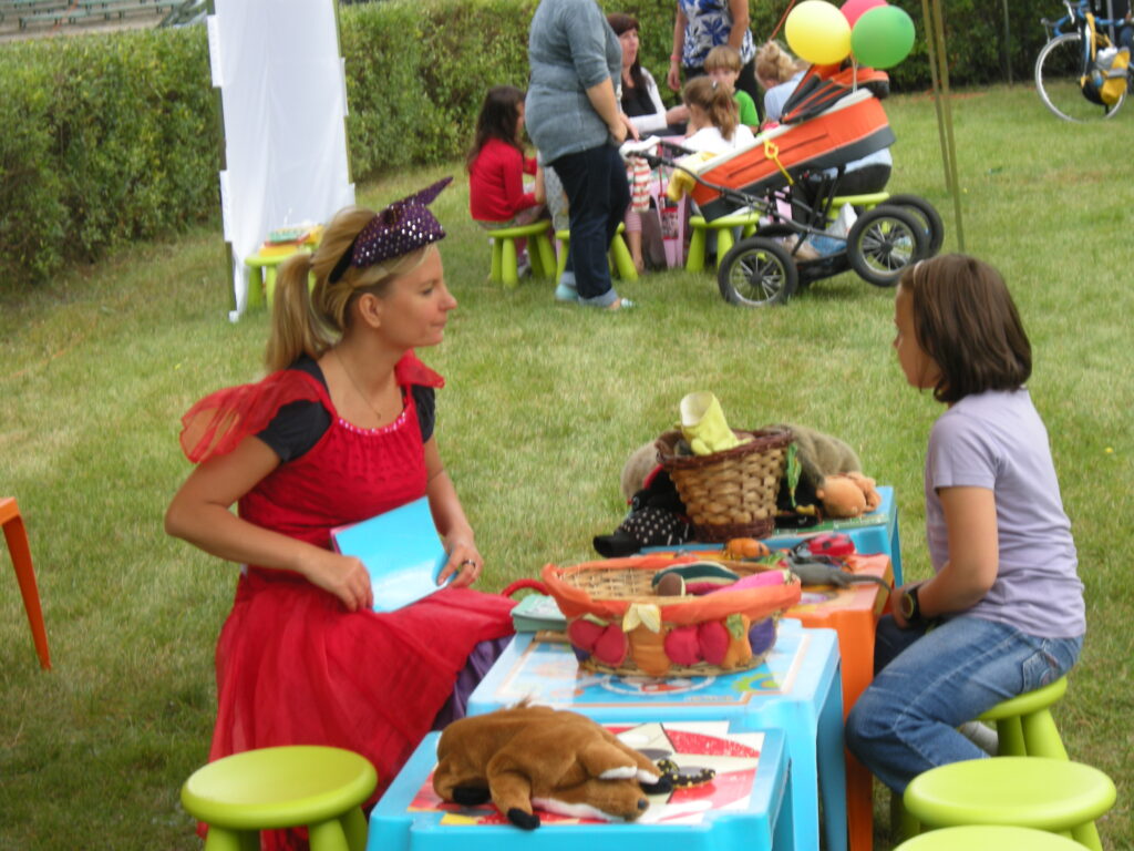 Piknik w Parku Wolności, stoisko ŁKA