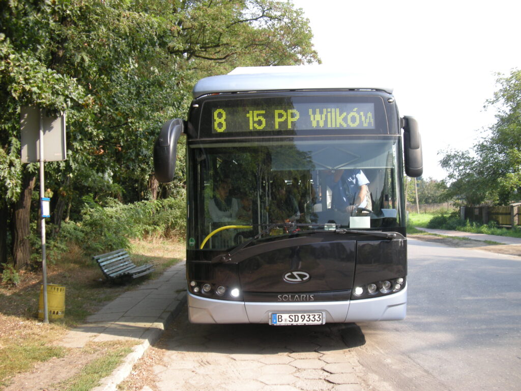 Solaris Urbino 8,9 LE na specjalnej linii 8, ul. 15. Pułku Piechoty Wilków