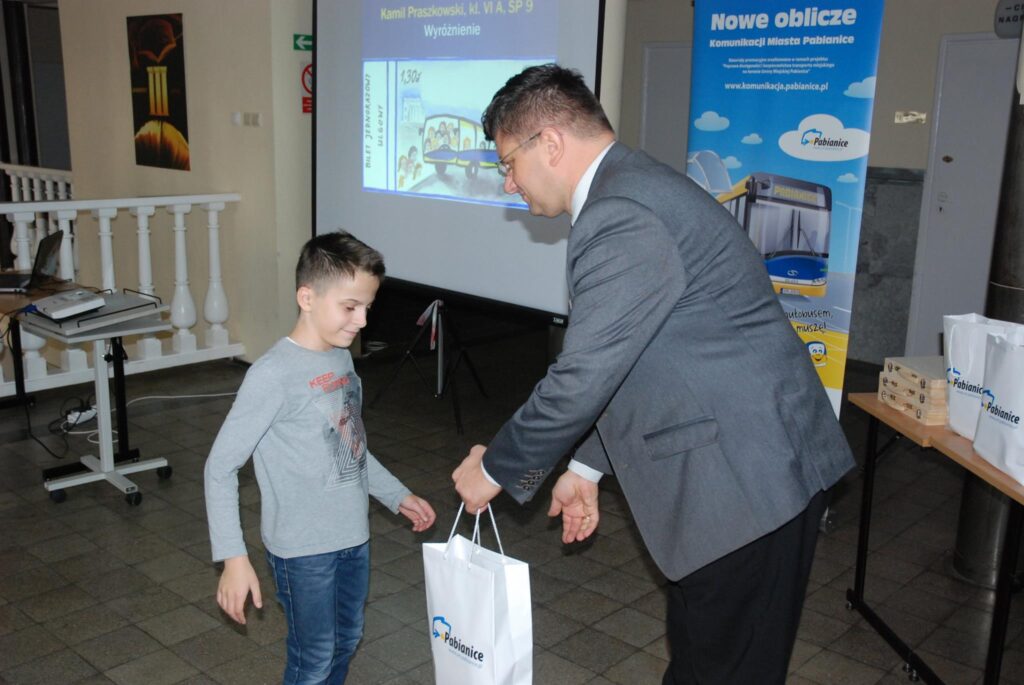 Wyróżnienie - Kamil Praszkowski, kl. VI A, SP9