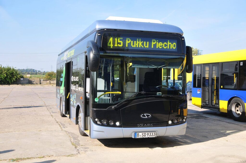Solaris Urbino 8,9 Electric w zajezdni MZK, 2014 r.