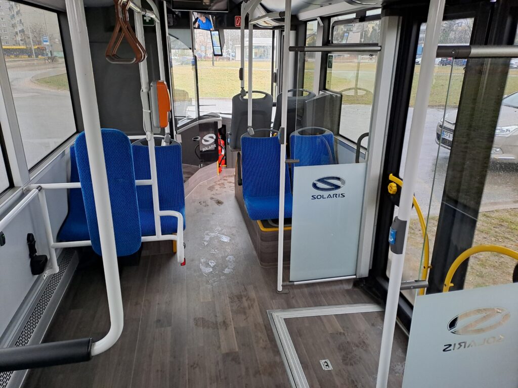 Wnętrze autobusu Solaris Urbino 9 LE electric